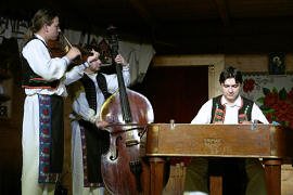 Cimbálova muzika „Friš” z Ostrawy